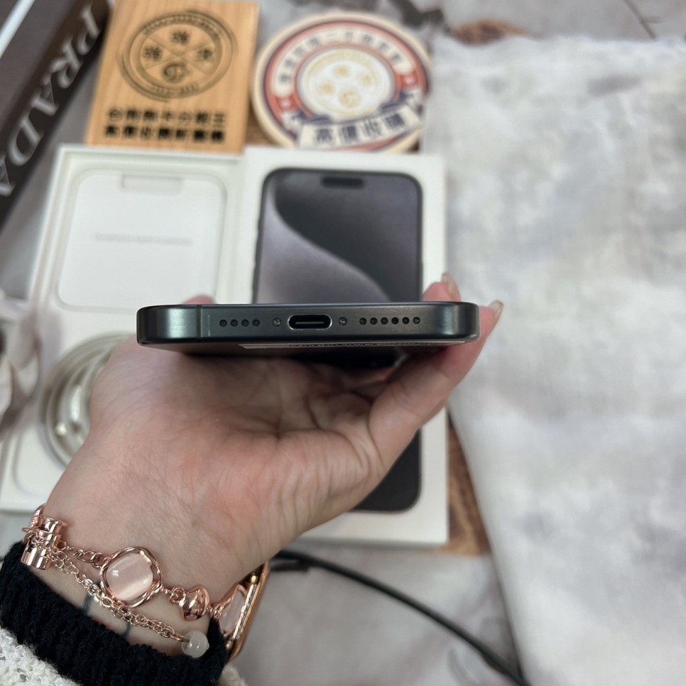 「365天原廠保固」二手iPhone 15 Pro Max 256G 黑色 (已過保) #73165