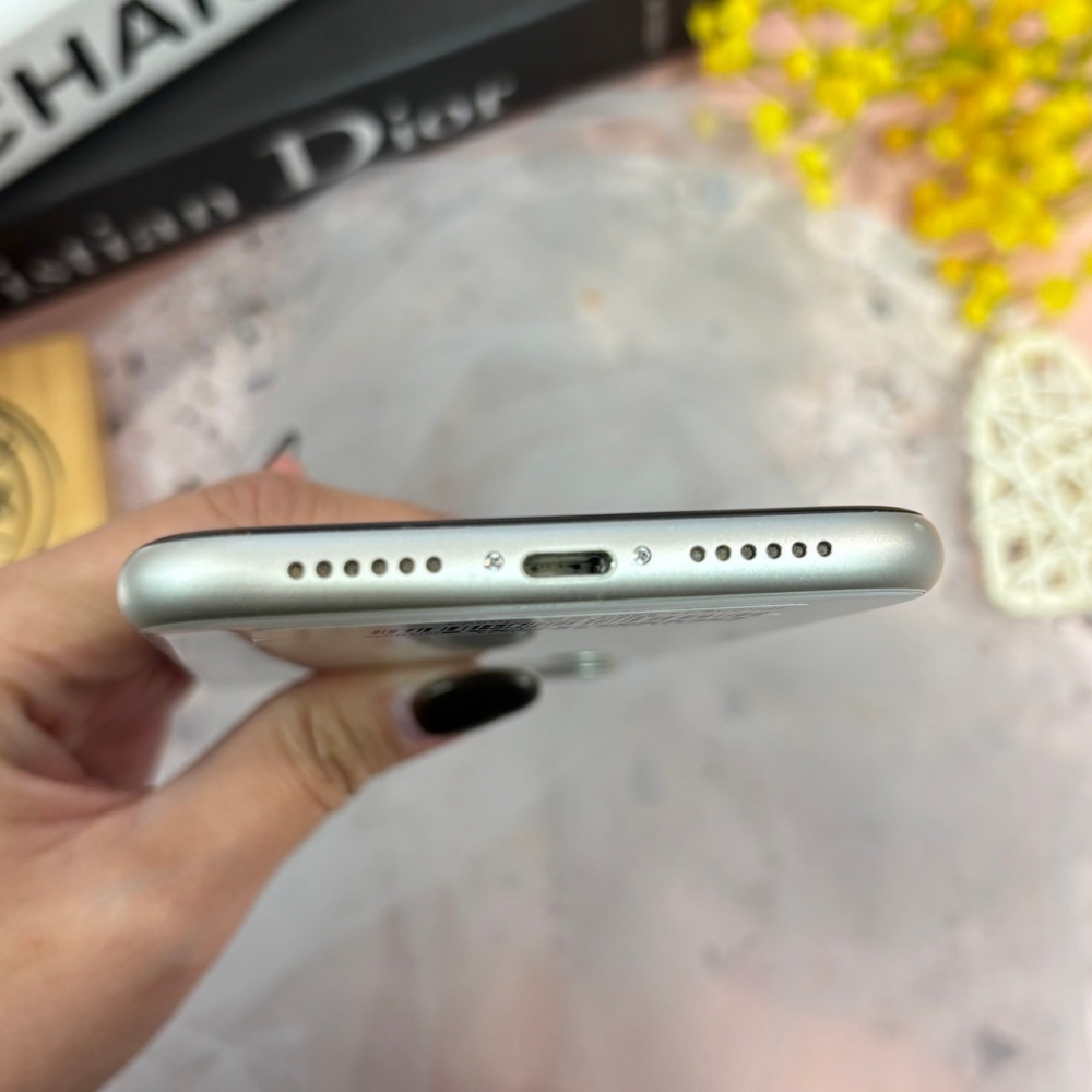 「店保90天」二手iPhone 11  256G 白色（已過保）＃90544